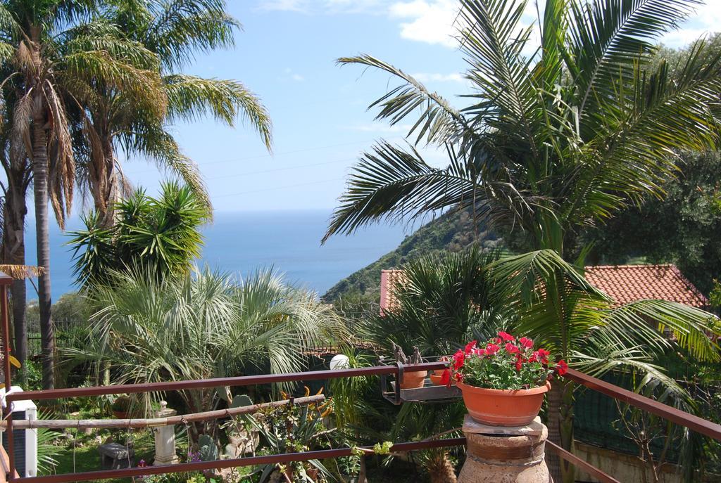 Holidaysora Taormina - Il Giardino Di Graziella Exteriör bild