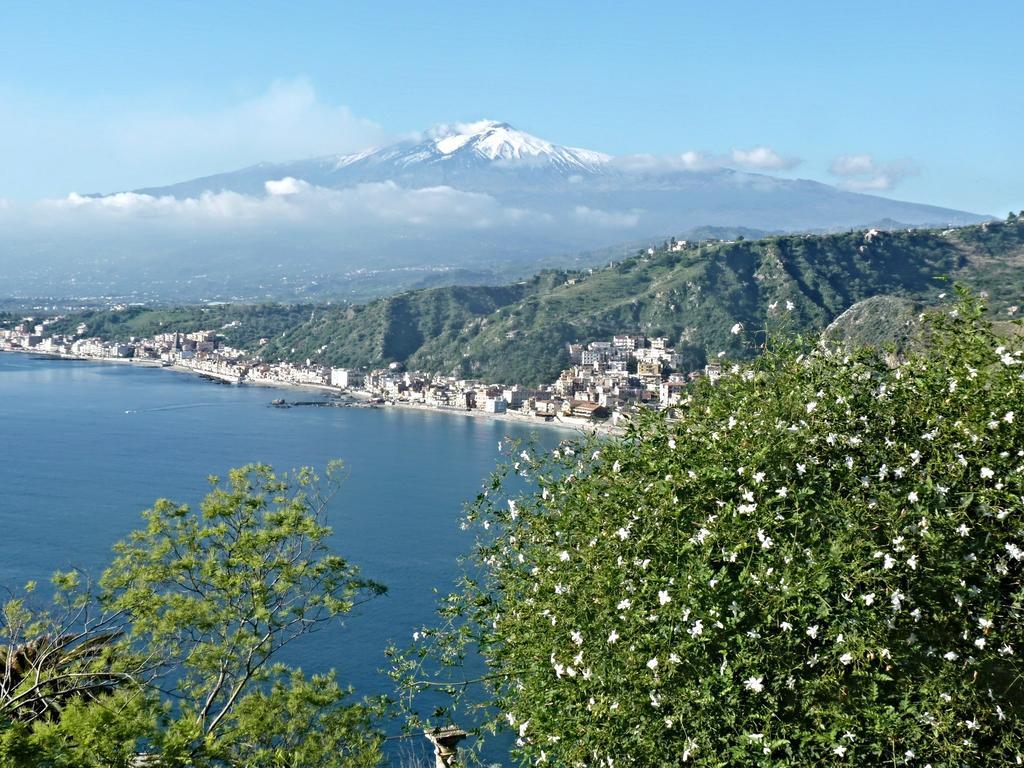 Holidaysora Taormina - Il Giardino Di Graziella Exteriör bild