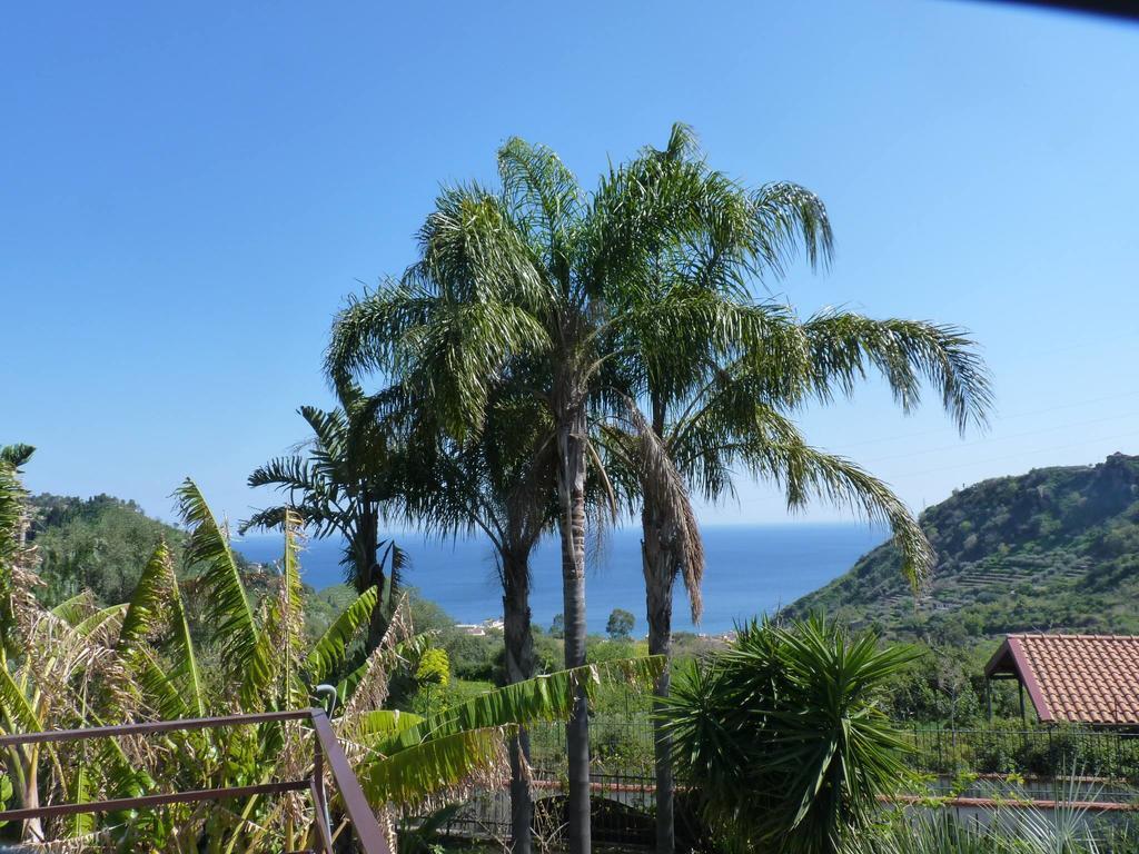 Holidaysora Taormina - Il Giardino Di Graziella Exteriör bild