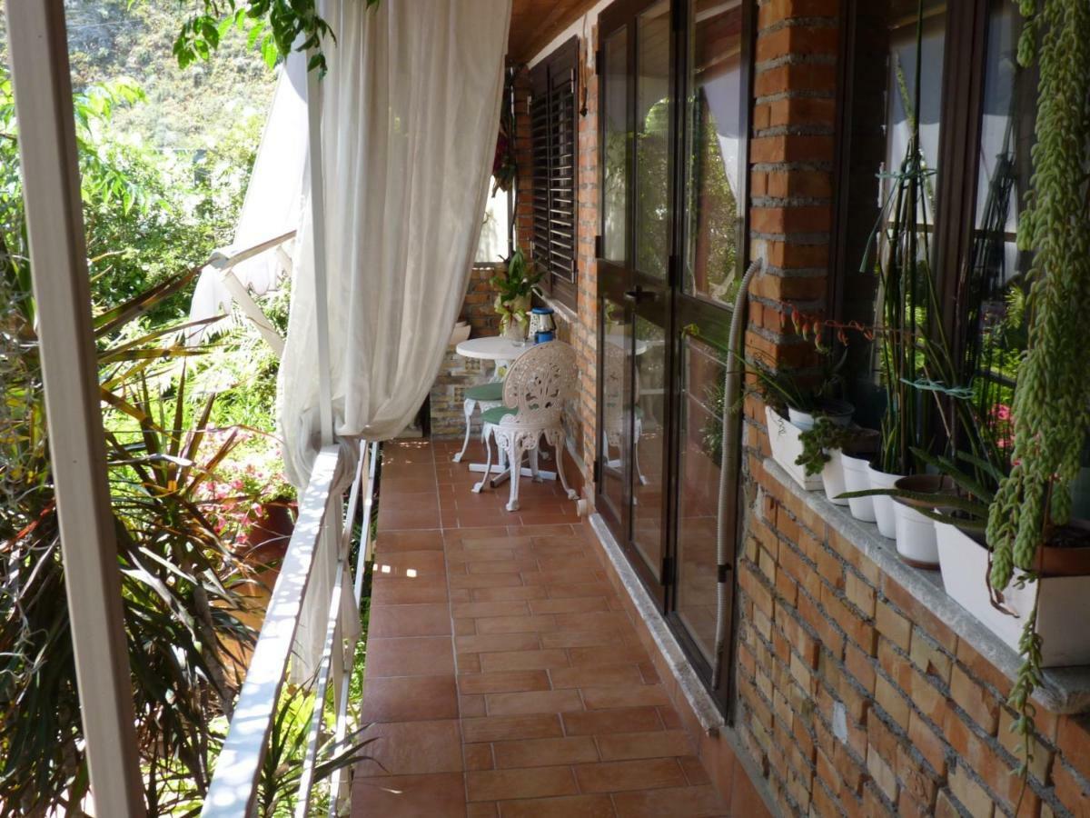 Holidaysora Taormina - Il Giardino Di Graziella Exteriör bild