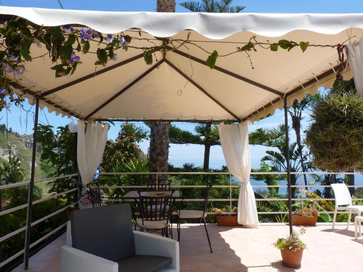 Holidaysora Taormina - Il Giardino Di Graziella Exteriör bild